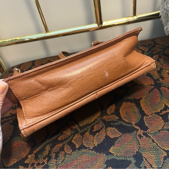 Fossil | Leather Crossbody Purse - Picture 5 of 13